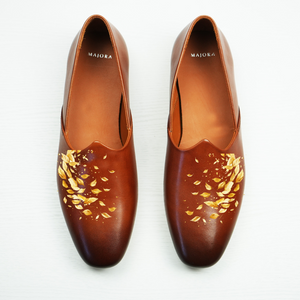 Custom Mojari – Hand-Painted Leaf Mojaris
